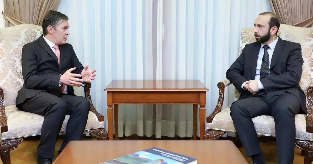 Ararat Mirzoyan fransalı həmsədrlə görüşdü Ararat Mirzoyan fransalı həmsədrlə görüşdü