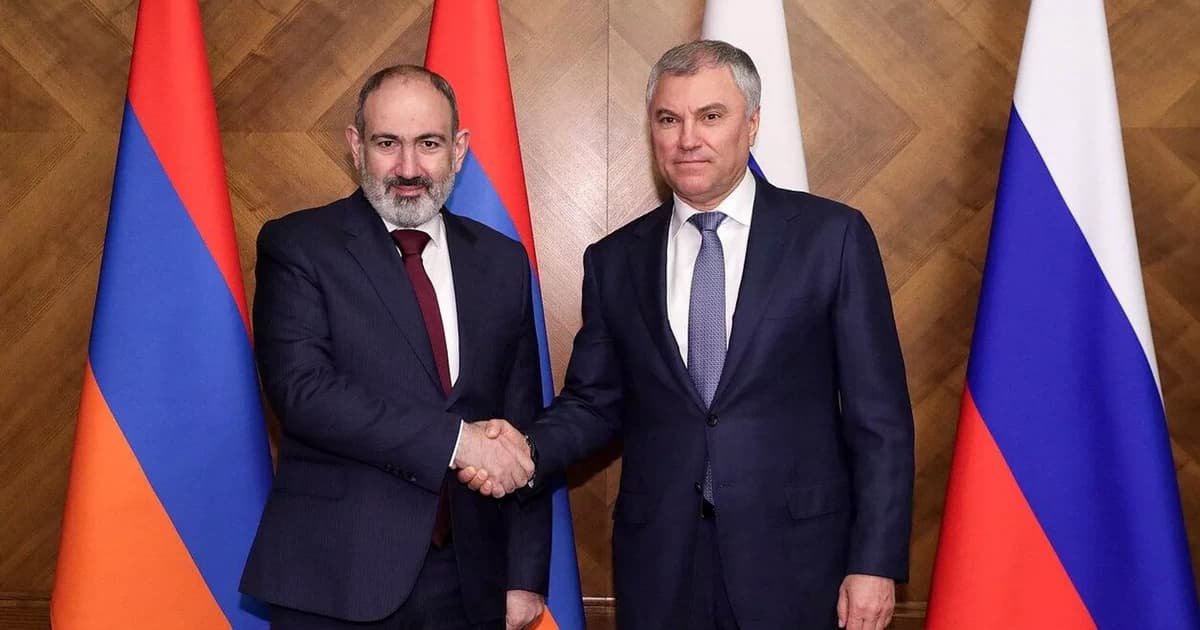 Paşinyan ilk dəfə Rusiya Dövlət Dumasına səfər edib Paşinyan ilk dəfə Rusiya Dövlət Dumasına səfər edib