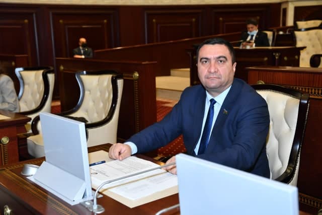 Deputat məktəblinin ölümünə görə səhiyyə orqanlarını İSTEFAYA ÇAĞIRDI Deputat məktəblinin ölümünə görə səhiyyə orqanlarını İSTEFAYA ÇAĞIRDI