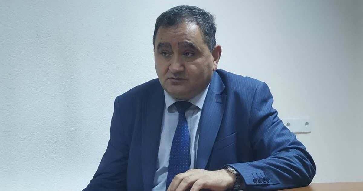 DEPUTAT: Ölkədə savadsızlıq tüğyan edir DEPUTAT: Ölkədə savadsızlıq tüğyan edir