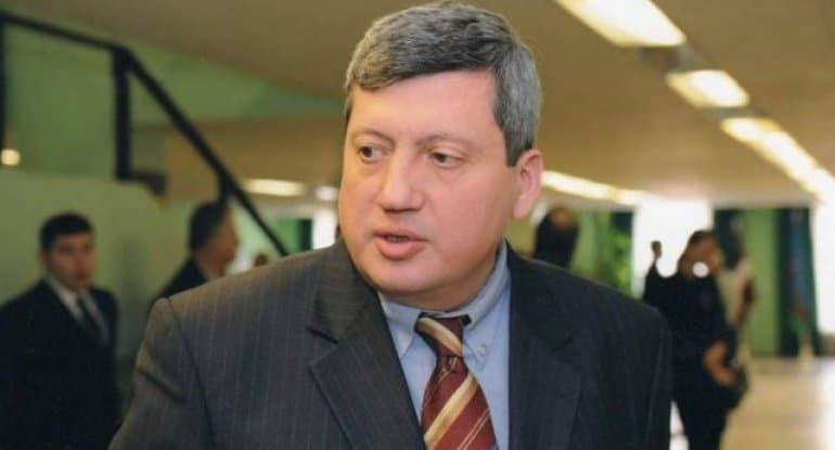 Sabiq nazir: Azərbaycan Zəngəzuru və Laçın dəhlizini nəzarətə götürməlidir Sabiq nazir: Azərbaycan Zəngəzuru və Laçın dəhlizini nəzarətə götürməlidir