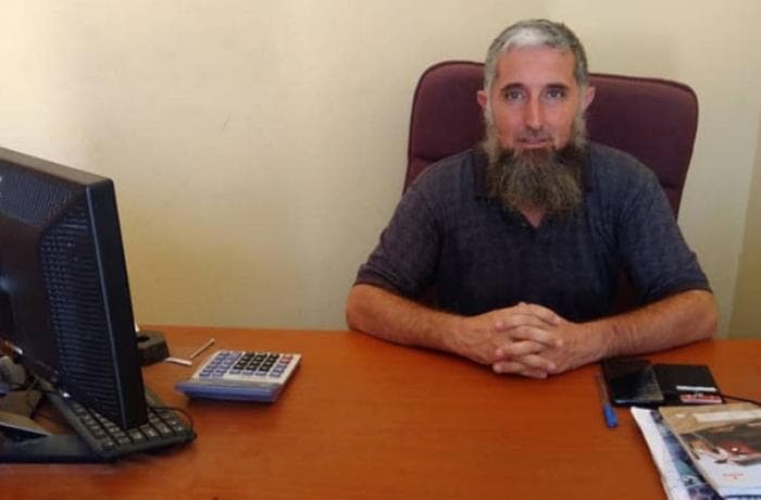 Qəzada ölən azərbaycanlı iş adamı Afrikada dəfn edildi – Video Qəzada ölən azərbaycanlı iş adamı Afrikada dəfn edildi – Video