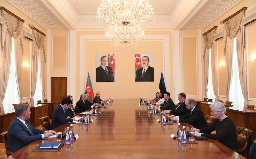 Əli Əsədov Estoniya spikerilə danışıqlar apardı Əli Əsədov Estoniya spikerilə danışıqlar apardı