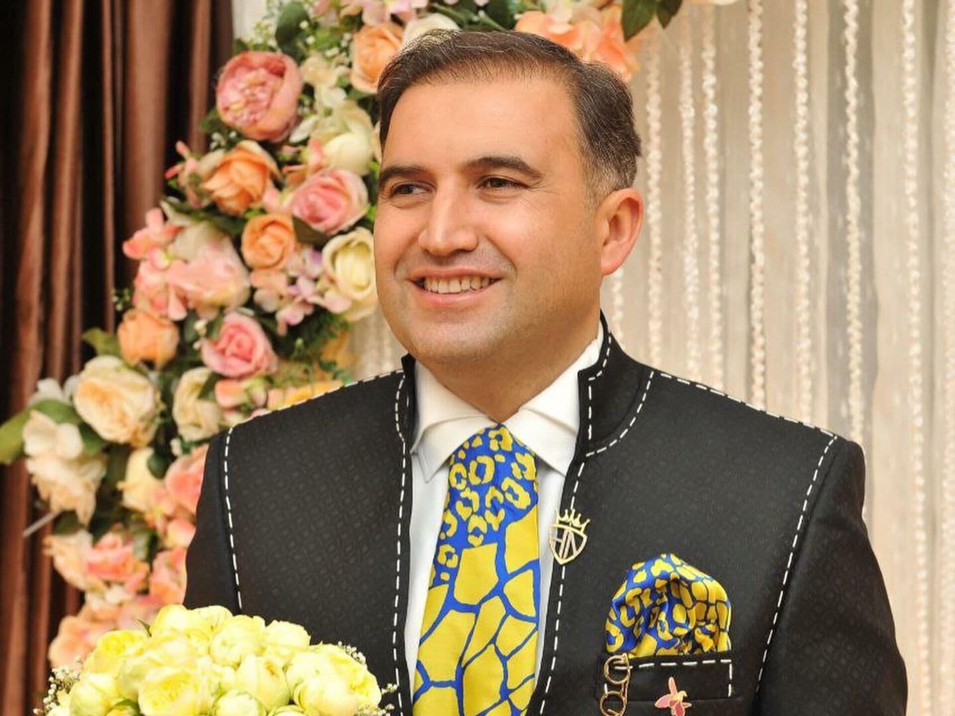 Hacı Nuran AÇIQLADI: Onunla şəkil çəkdirməyin mistikası nədir? – VİDEO Hacı Nuran AÇIQLADI: Onunla şəkil çəkdirməyin mistikası nədir? – VİDEO