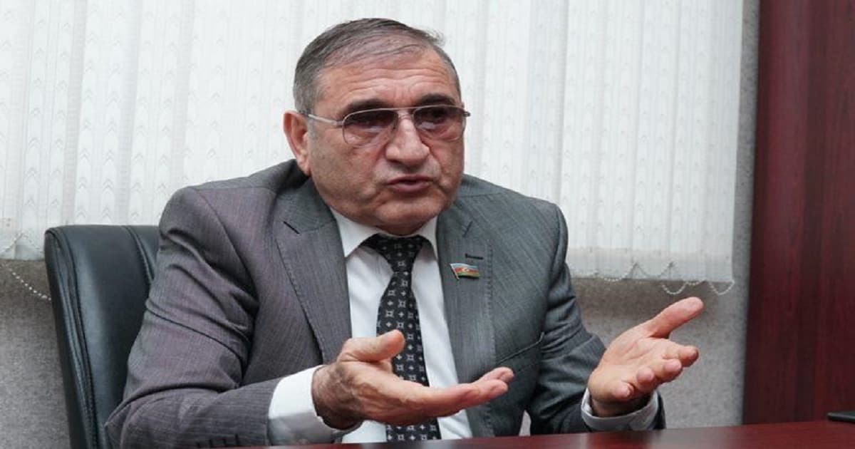 Komitə sədri şikayətləndi: Vətəndaşlar narazıdır Komitə sədri şikayətləndi: Vətəndaşlar narazıdır