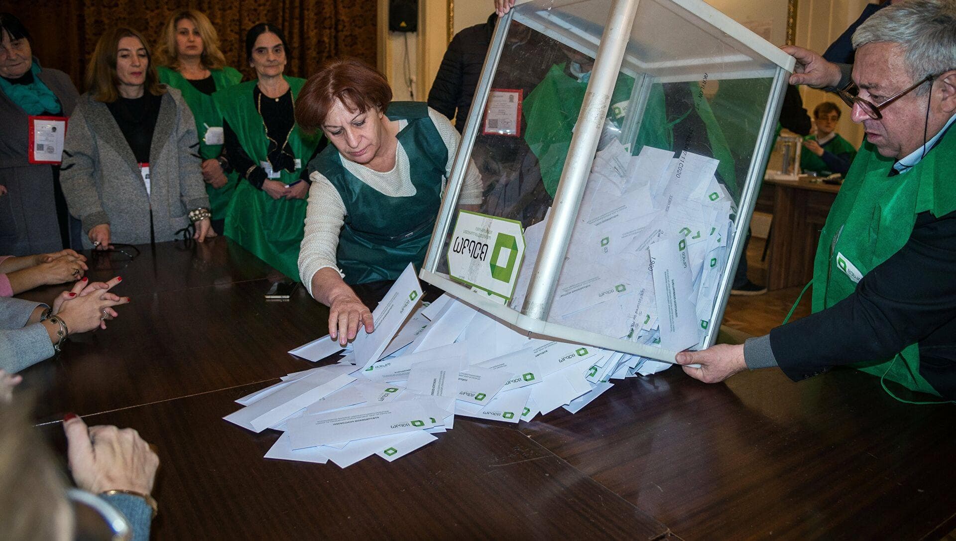 Referendumun keçiriləcəyi ilə bağlı xəbərlər yalandır Referendumun keçiriləcəyi ilə bağlı xəbərlər yalandır