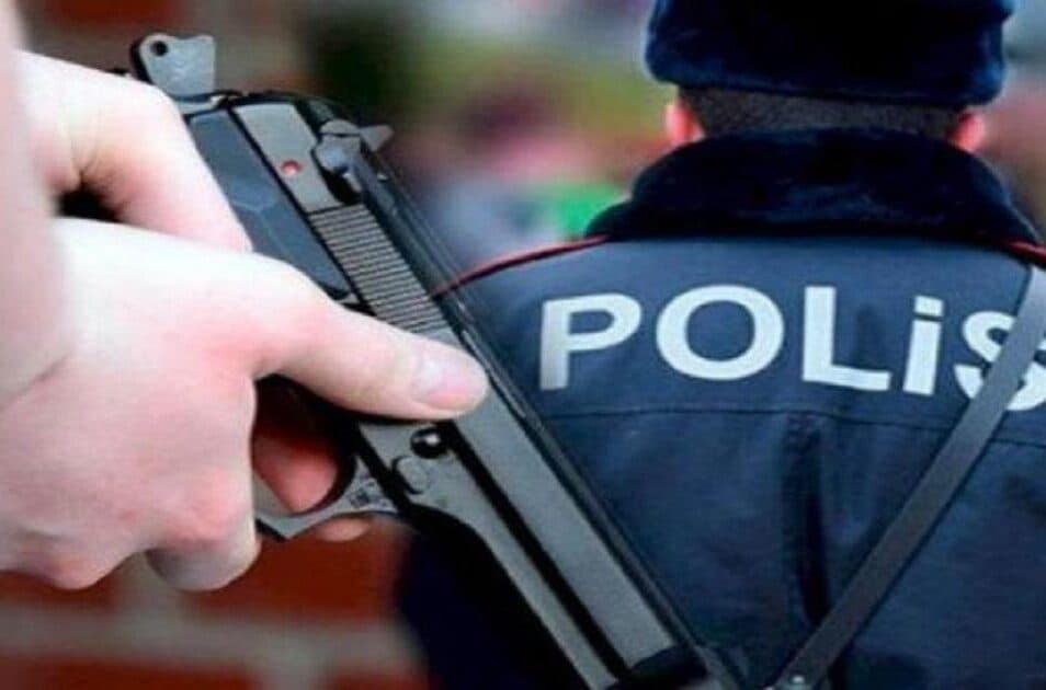 Azərbaycanda polis özünü GÜLLƏLƏDİ – VİDEO Azərbaycanda polis özünü GÜLLƏLƏDİ – VİDEO