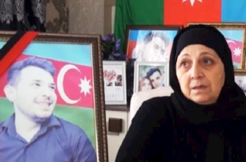 Şəhid anasına “oğlunuz sağdır” deyib 4 min aldı Şəhid anasına “oğlunuz sağdır” deyib 4 min aldı