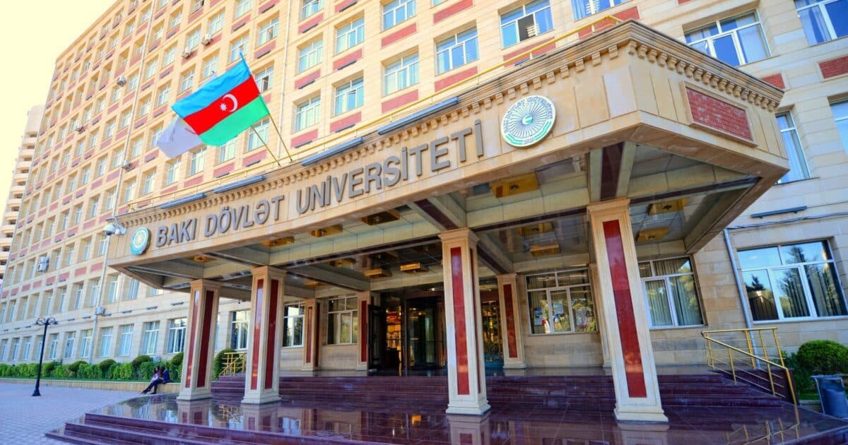 BDU-da rüşvət qalmaqalı: Altdan-altdan iş görürlər BDU-da rüşvət qalmaqalı: Altdan-altdan iş görürlər