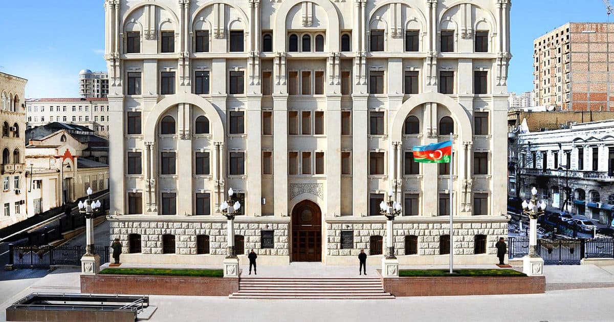 Başıma qara maska keçirib qaçırdılar, təcavüz etdilər – DİN-dən açıqlama Başıma qara maska keçirib qaçırdılar, təcavüz etdilər – DİN-dən açıqlama