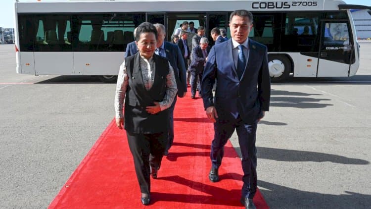 Özbəkistan Ali Məclisinin sədri Azərbaycana gəldi Özbəkistan Ali Məclisinin sədri Azərbaycana gəldi