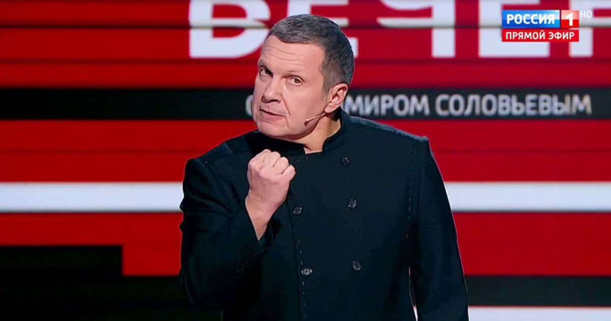 İğtişaşı təbliğ edən Solovyov – Putinin tapdanan imzası İğtişaşı təbliğ edən Solovyov – Putinin tapdanan imzası