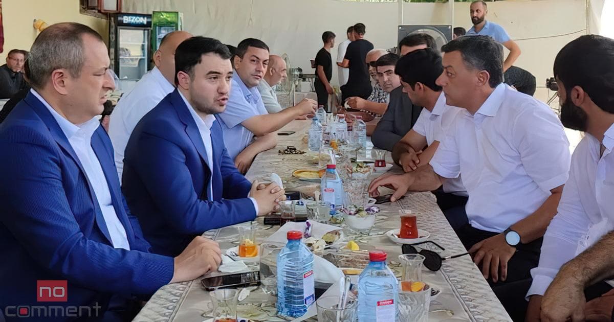 İntihardan öncə Elvin deputatdan nə xahiş etmişdi? – FOTO İntihardan öncə Elvin deputatdan nə xahiş etmişdi? – FOTO