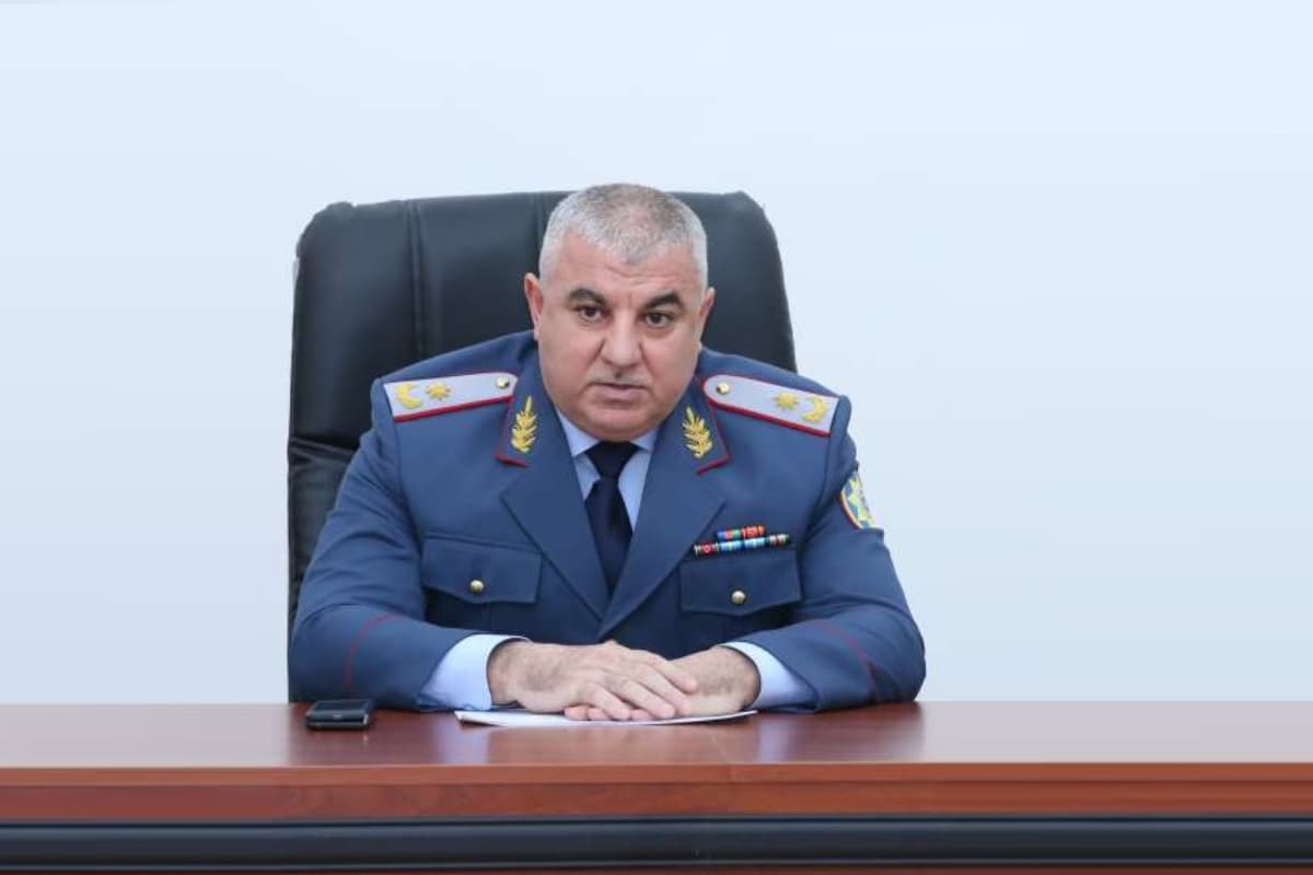 Deputatdan generala ağır sözlər: Əsgərin siqaretinə göz dikmək ləyaqətsizlikdir! Deputatdan generala ağır sözlər: Əsgərin siqaretinə göz dikmək ləyaqətsizlikdir!
