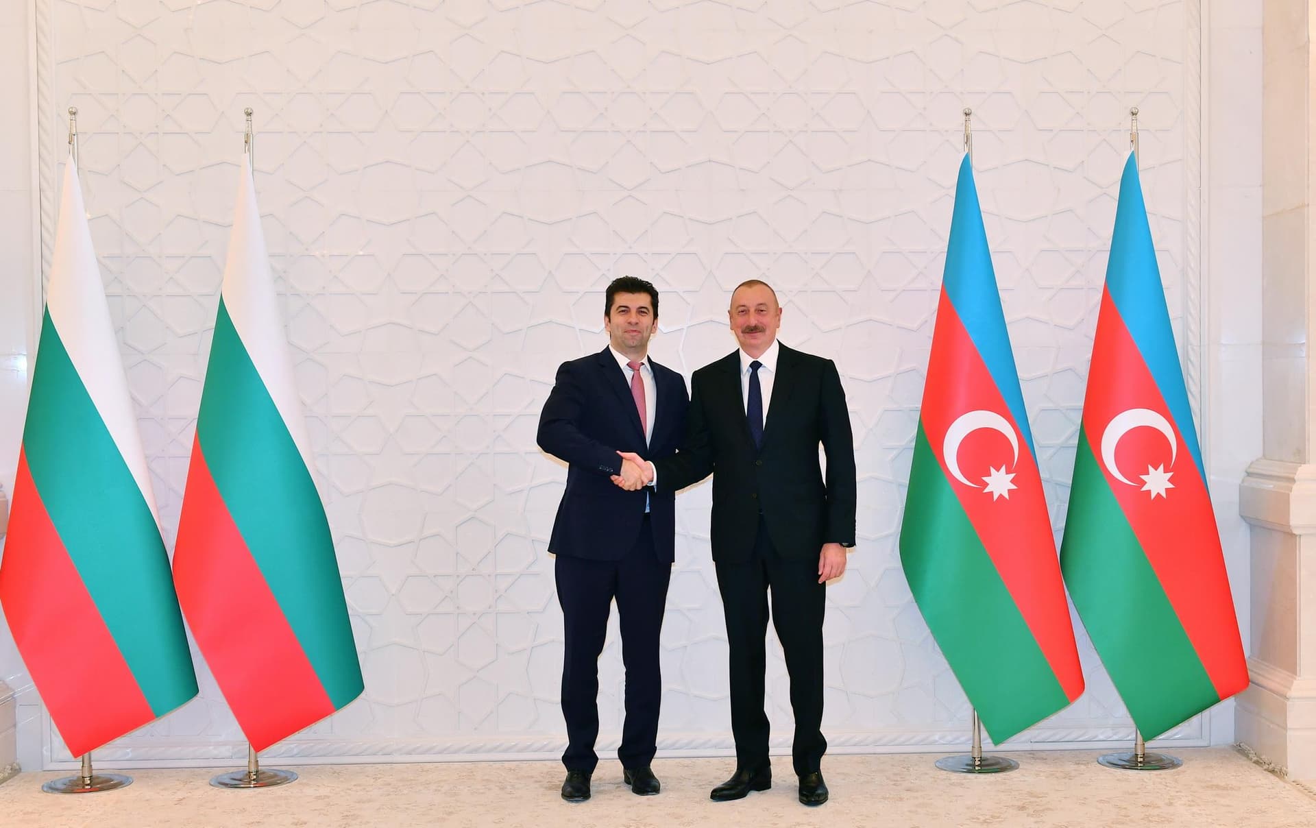 Azərbaycan Avropa İttifaqının üzvü olan Bolqarıstana arxalana bilər – Kiril Petkov Azərbaycan Avropa İttifaqının üzvü olan Bolqarıstana arxalana bilər – Kiril Petkov