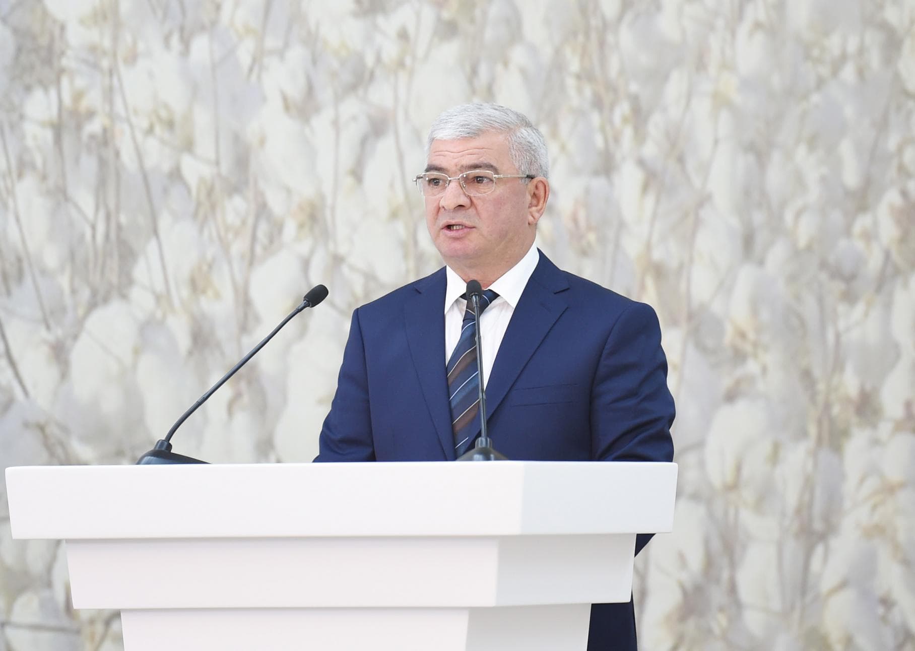 İşdən çıxarılan İCRA BAŞÇISI: Hazırda gözəl yerlərdən birində dincəlirəm İşdən çıxarılan İCRA BAŞÇISI: Hazırda gözəl yerlərdən birində dincəlirəm