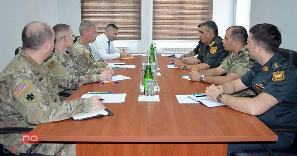 ABŞ generalı Azərbaycan Ordusunun hərbi hissəsinə baş çəkib ABŞ generalı Azərbaycan Ordusunun hərbi hissəsinə baş çəkib