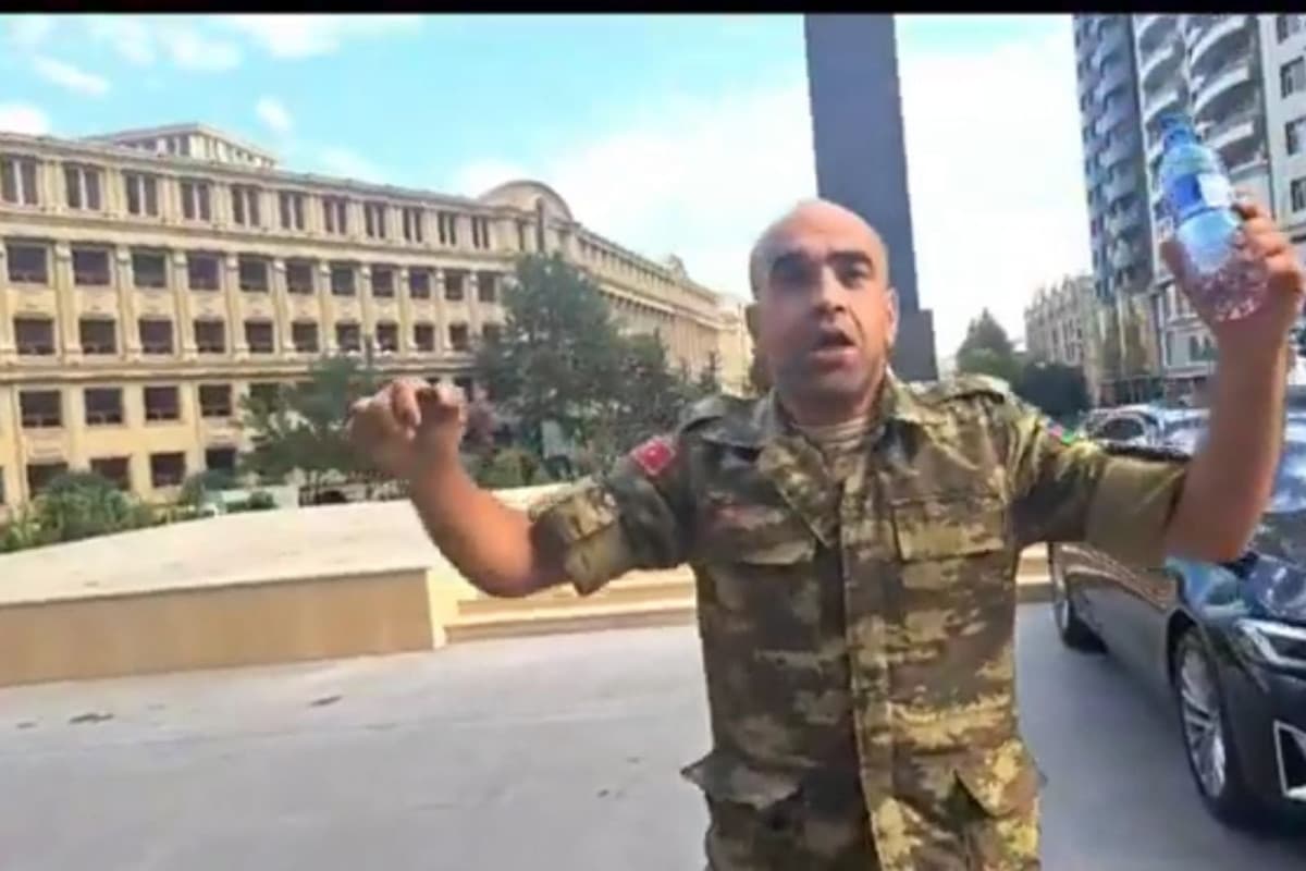 Özünü yandırmaq istəyən şəxs müharibə iştirakçısı deyil – Nazirlik Özünü yandırmaq istəyən şəxs müharibə iştirakçısı deyil – Nazirlik