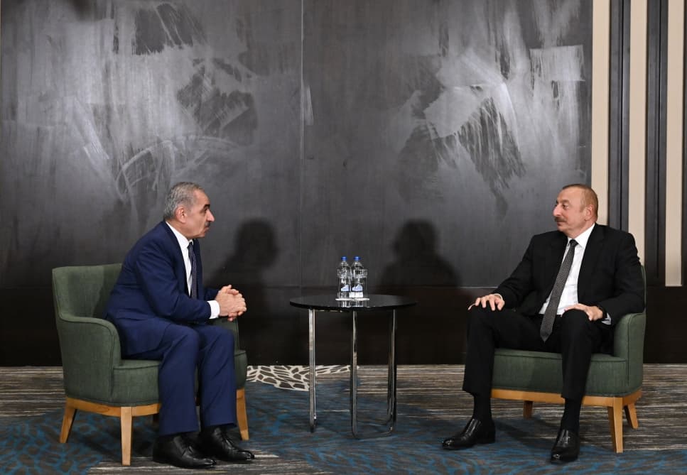 Prezident Fələstinin Baş naziri ilə görüşdü Prezident Fələstinin Baş naziri ilə görüşdü