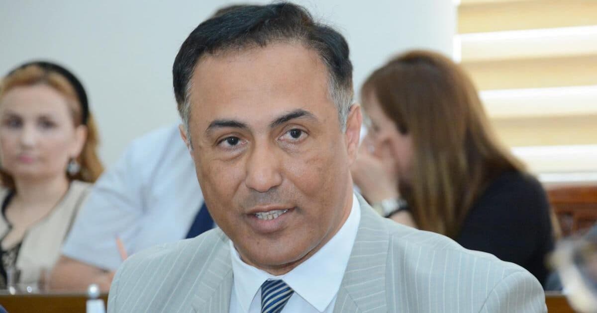 Elman Nəsirov şəklindən danışdı: Fotoşop deyil… Elman Nəsirov şəklindən danışdı: Fotoşop deyil…