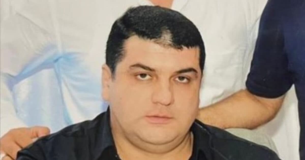 12-ci imama görə çənəsındıran saxta qazini kim himayə edir? 12-ci imama görə çənəsındıran saxta qazini kim himayə edir?