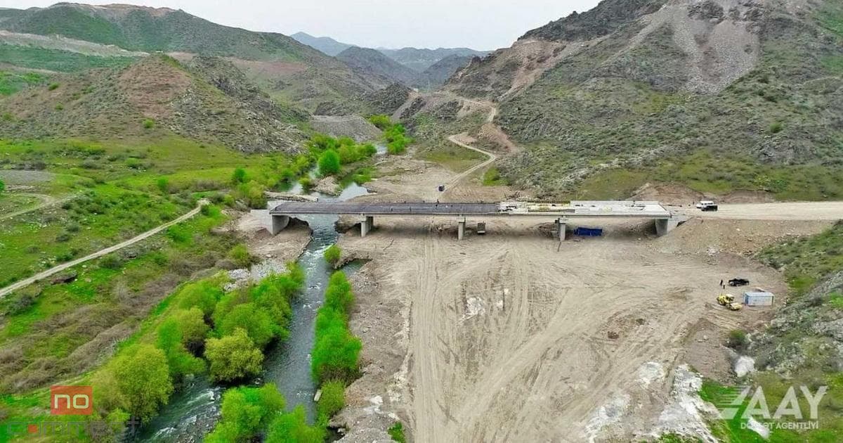 Həmin vaxt ruslar da Laçından çıxmalıdırlar Həmin vaxt ruslar da Laçından çıxmalıdırlar