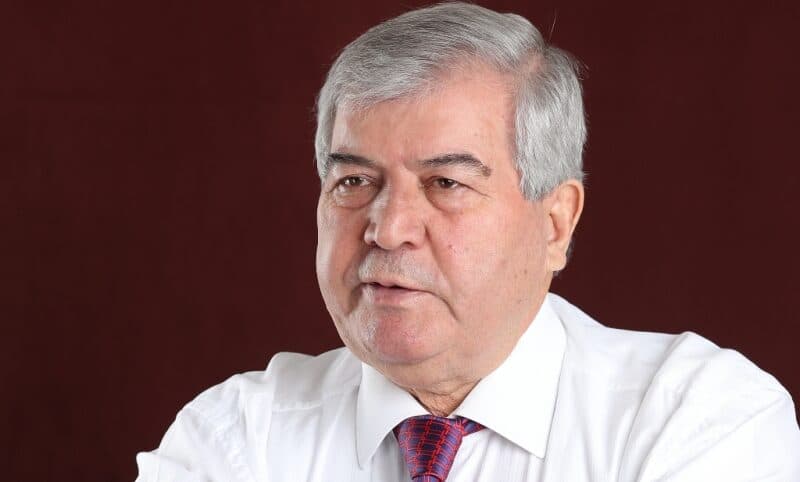 Elə bilirlər ki, Yazıçılar Birliyi zavoddur Elə bilirlər ki, Yazıçılar Birliyi zavoddur