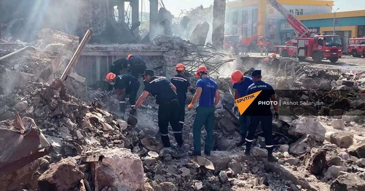 İrəvandakı partlayışda Rusiya izi? – Paşinyan oda düşüb… İrəvandakı partlayışda Rusiya izi? – Paşinyan oda düşüb…
