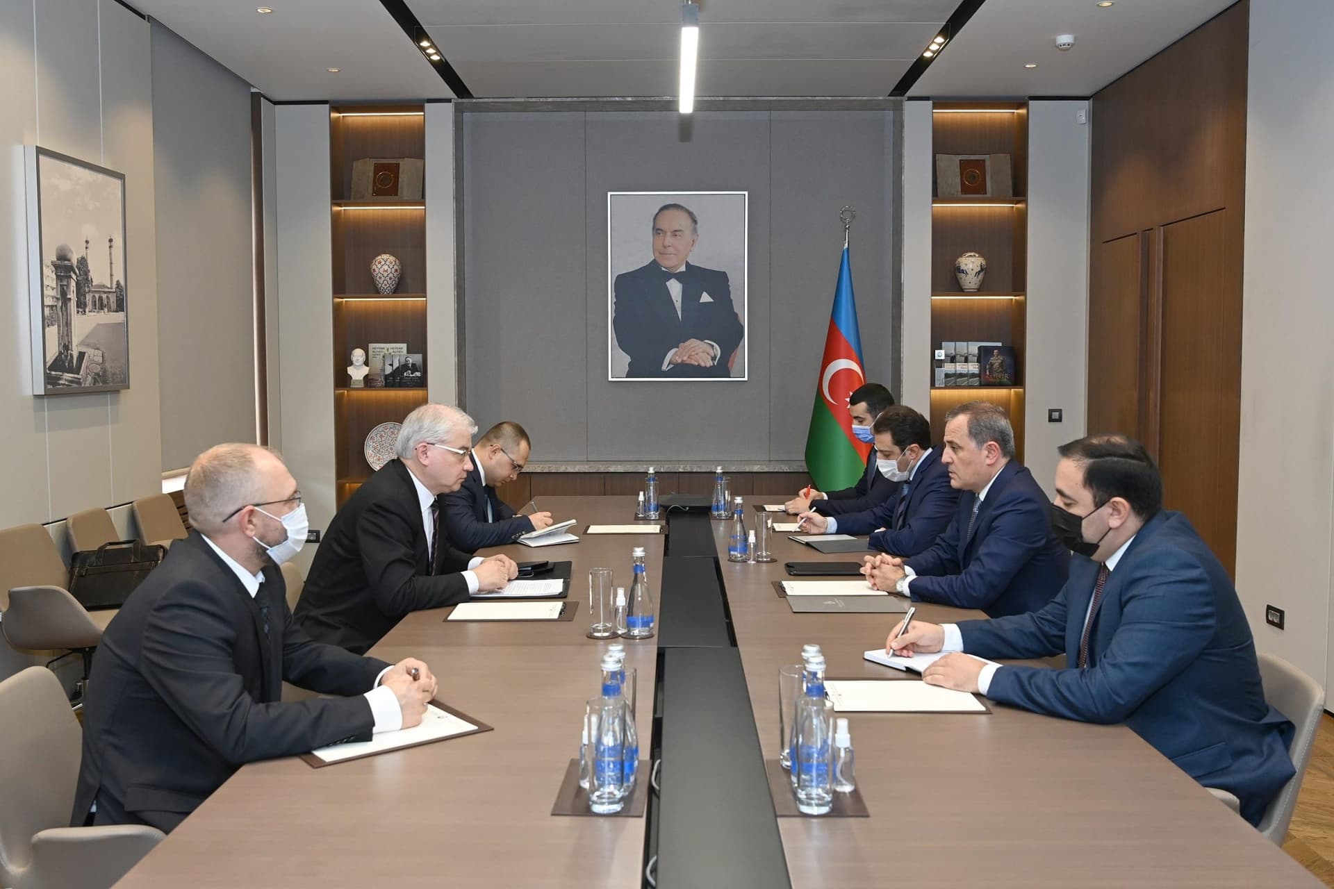 Bayramov xüsusi nümayəndə ilə müzakirə APARDI Bayramov xüsusi nümayəndə ilə müzakirə APARDI