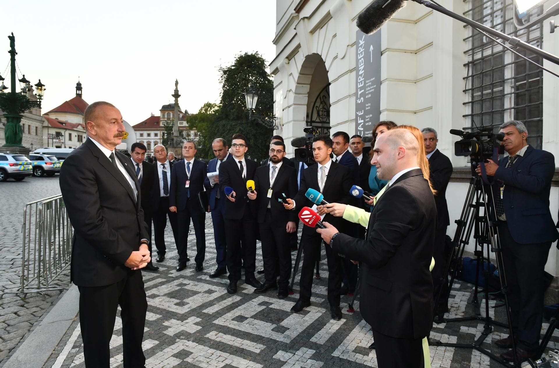 Artıq bütün dünya ictimaiyyəti açıq dərk edir ki, Qarabağ Azərbaycandır – Prezident Artıq bütün dünya ictimaiyyəti açıq dərk edir ki, Qarabağ Azərbaycandır – Prezident
