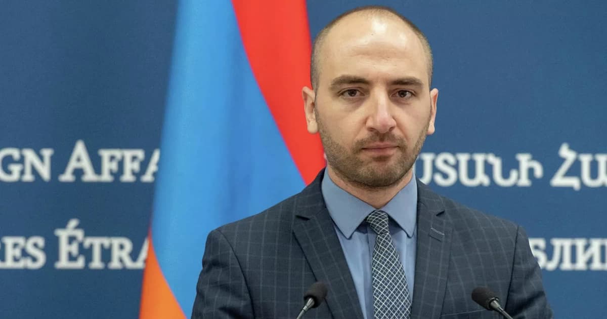 Rəsmi İrəvan Çavuşoğluya cavab verdi Rəsmi İrəvan Çavuşoğluya cavab verdi