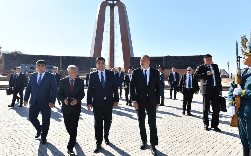 Qırğızıstan-Azərbaycan Dostluq Parkı açıldı Qırğızıstan-Azərbaycan Dostluq Parkı açıldı