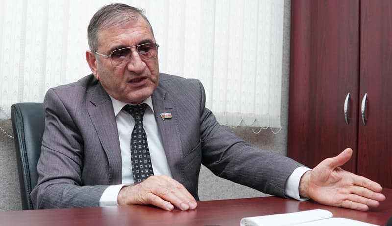Onlar məni 100 dəfə söysünlər, təsir eləmir – Deputat Onlar məni 100 dəfə söysünlər, təsir eləmir – Deputat