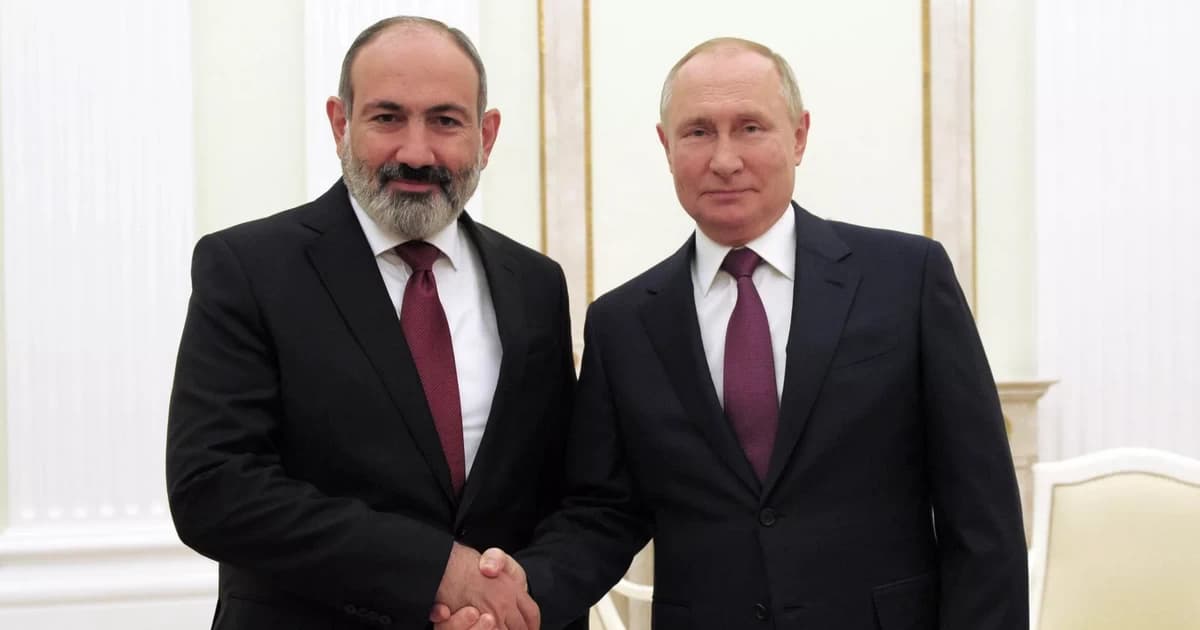 Putin Paşinyanla danışıqlar APARDI Putin Paşinyanla danışıqlar APARDI