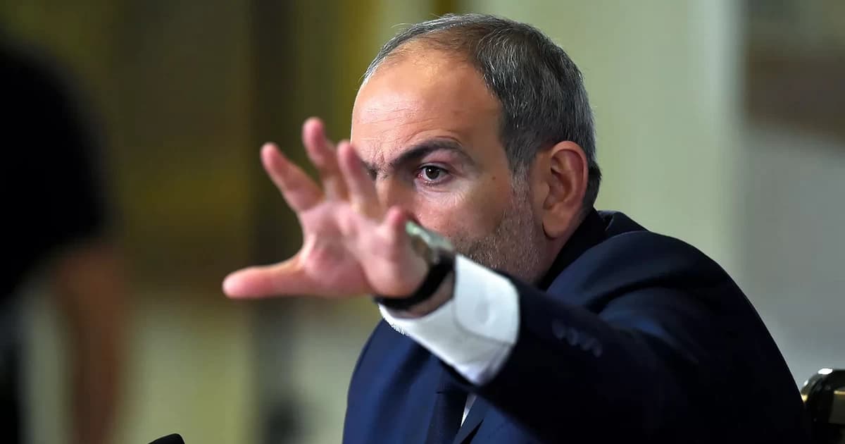 Qasparyan: Yazıq Paşinyan döyüşmək istəyir, amma alınmır Qasparyan: Yazıq Paşinyan döyüşmək istəyir, amma alınmır