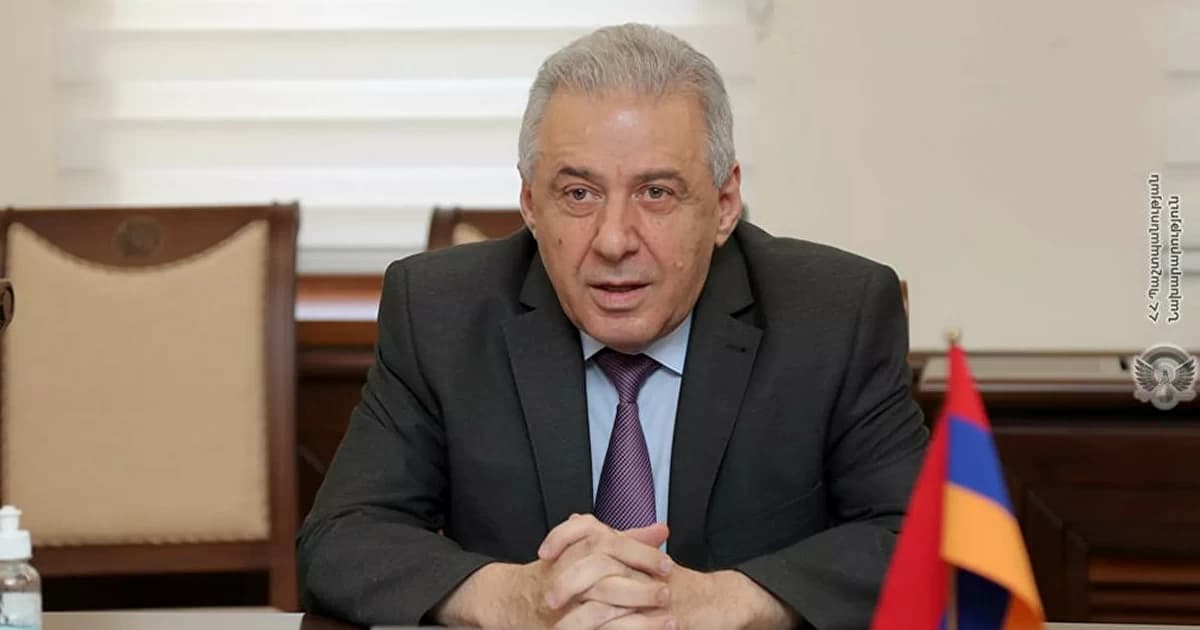 Moskvadakı erməni səfir Kiyevdəki erməni səfiri təhqir etdi Moskvadakı erməni səfir Kiyevdəki erməni səfiri təhqir etdi