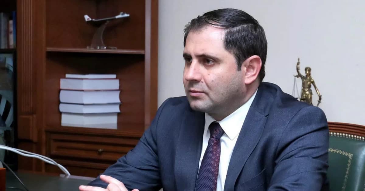 Ermənilərin yanğından sonra istefa tələbi Ermənilərin yanğından sonra istefa tələbi