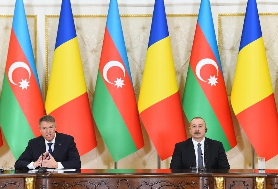 Prezidentlər mətbuata bəyanatlarla çıxış etdi Prezidentlər mətbuata bəyanatlarla çıxış etdi
