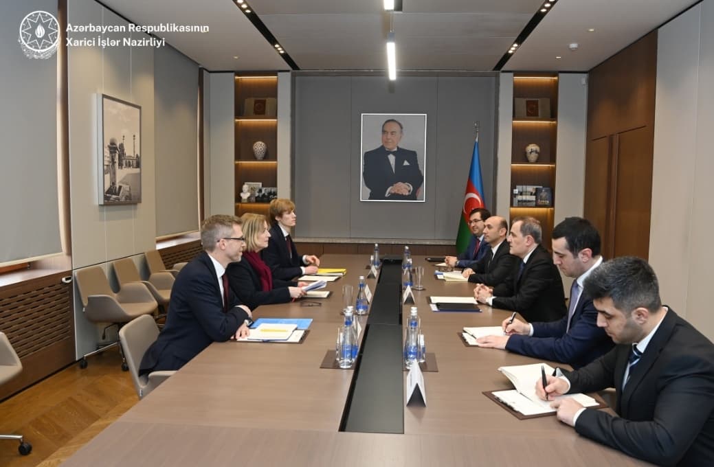 Ceyhun Bayramov Aİ səfiri ilə Laçın yolunu müzakirə etdi Ceyhun Bayramov Aİ səfiri ilə Laçın yolunu müzakirə etdi