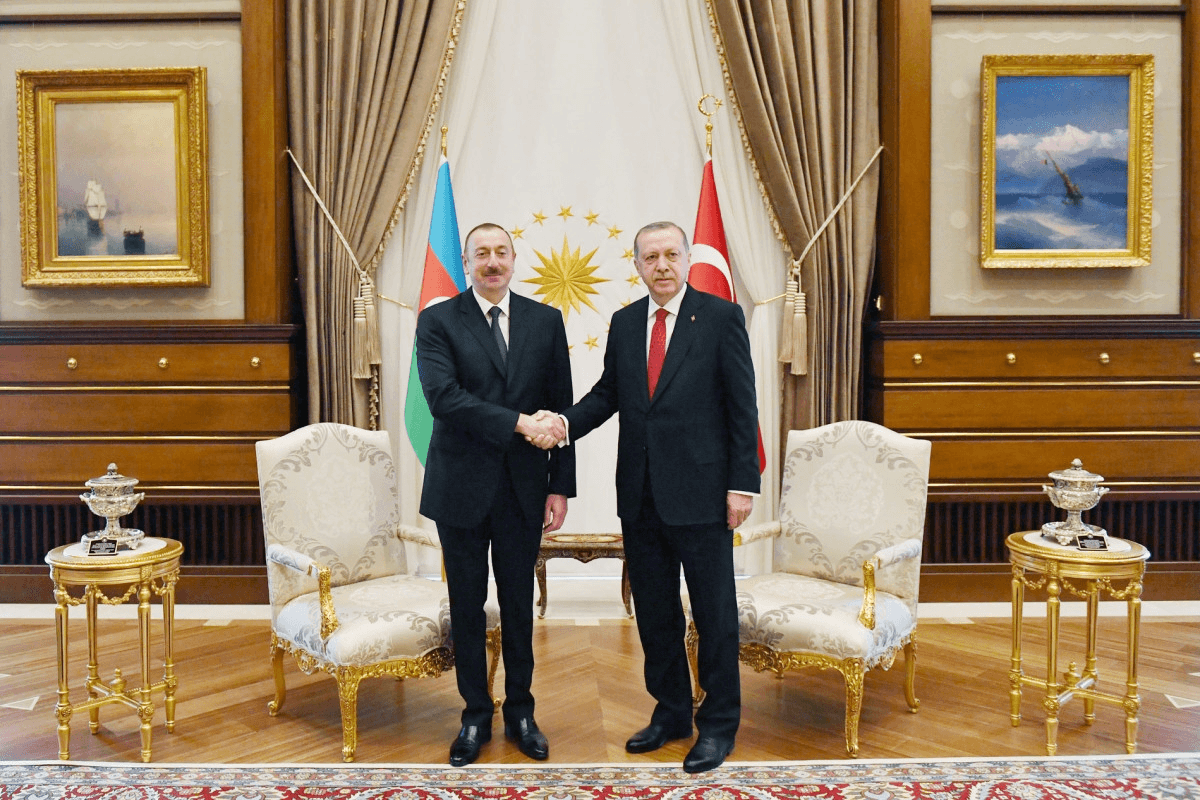 İlham Əliyev Ərdoğanı təbrik edib İlham Əliyev Ərdoğanı təbrik edib