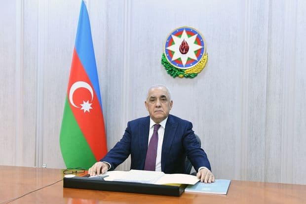 Əli Əsədov Cevdet Yılmazla telefonla danışıb Əli Əsədov Cevdet Yılmazla telefonla danışıb
