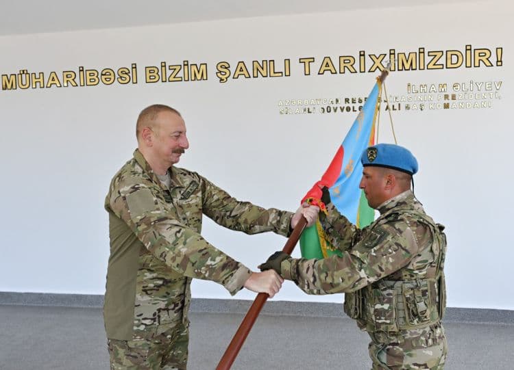 Prezident komando hərbi hissəsində çıxış etdi – TAM MƏTN Prezident komando hərbi hissəsində çıxış etdi – TAM MƏTN