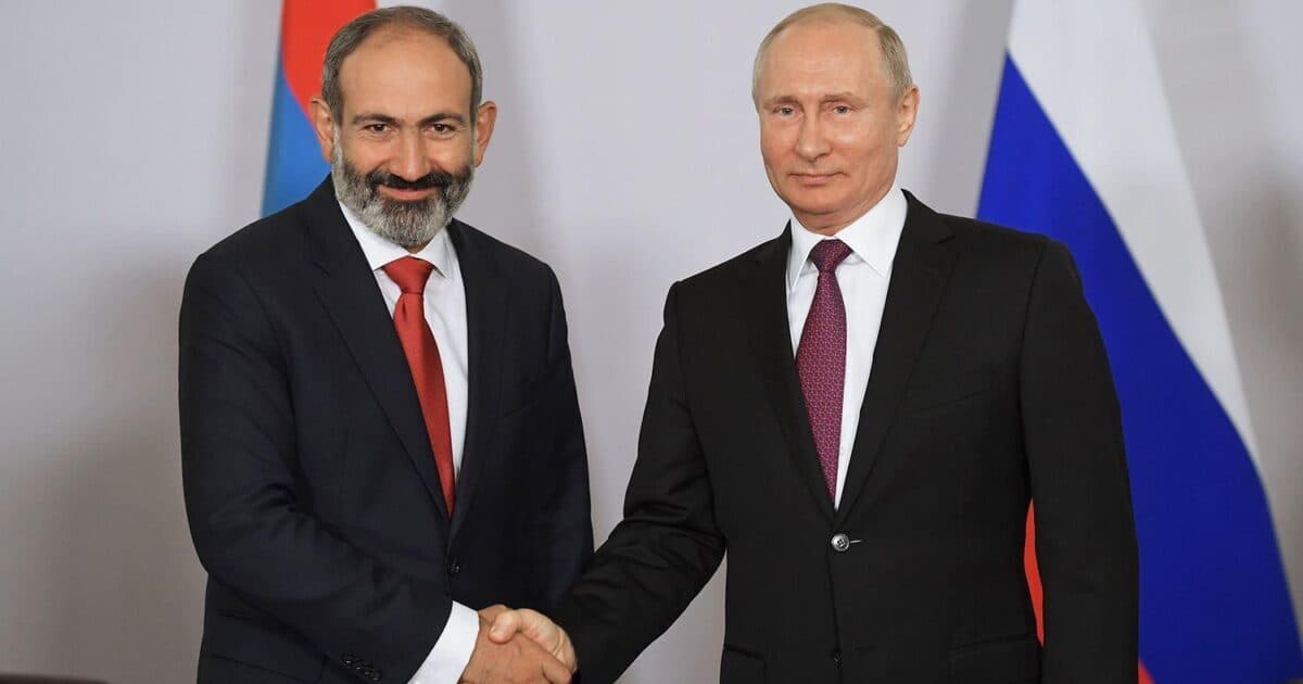 Paşinyan Putinə zəng edib Paşinyan Putinə zəng edib