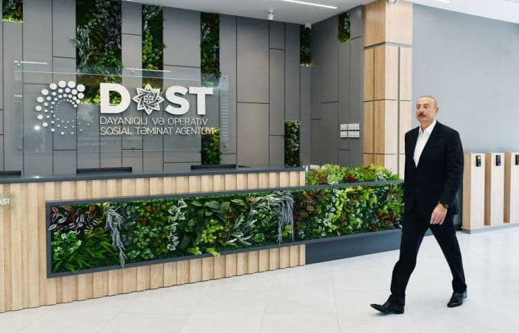 Prezident Bərdədə açılışlarda iştirak etdi – FOTO Prezident Bərdədə açılışlarda iştirak etdi – FOTO