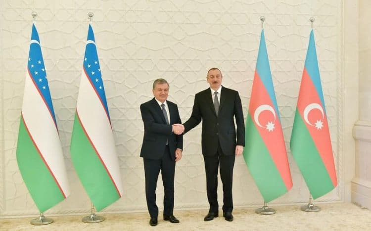 Azərbaycan və Özbəkistan prezidentləri arasında təkbətək görüş keçirilir Azərbaycan və Özbəkistan prezidentləri arasında təkbətək görüş keçirilir