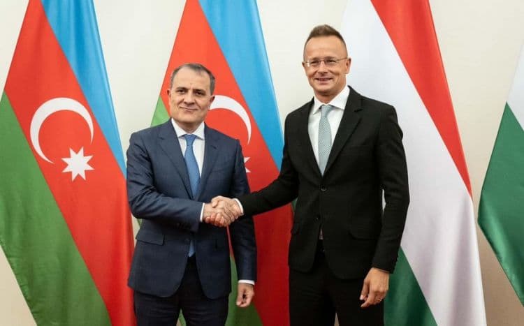 Azərbaycan və Macarıstanın XİN başçıları birgə bəyanatlarla çıxış etdilər Azərbaycan və Macarıstanın XİN başçıları birgə bəyanatlarla çıxış etdilər