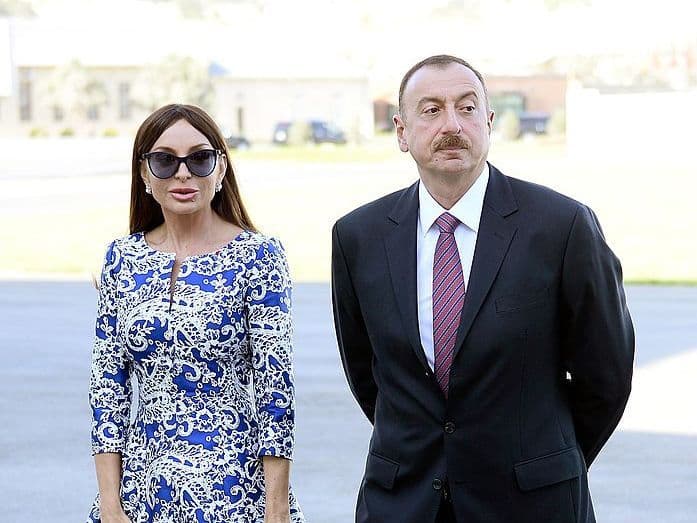 Prezident və birinci xanım beynəlxalq konqresin AÇILIŞINDA Prezident və birinci xanım beynəlxalq konqresin AÇILIŞINDA