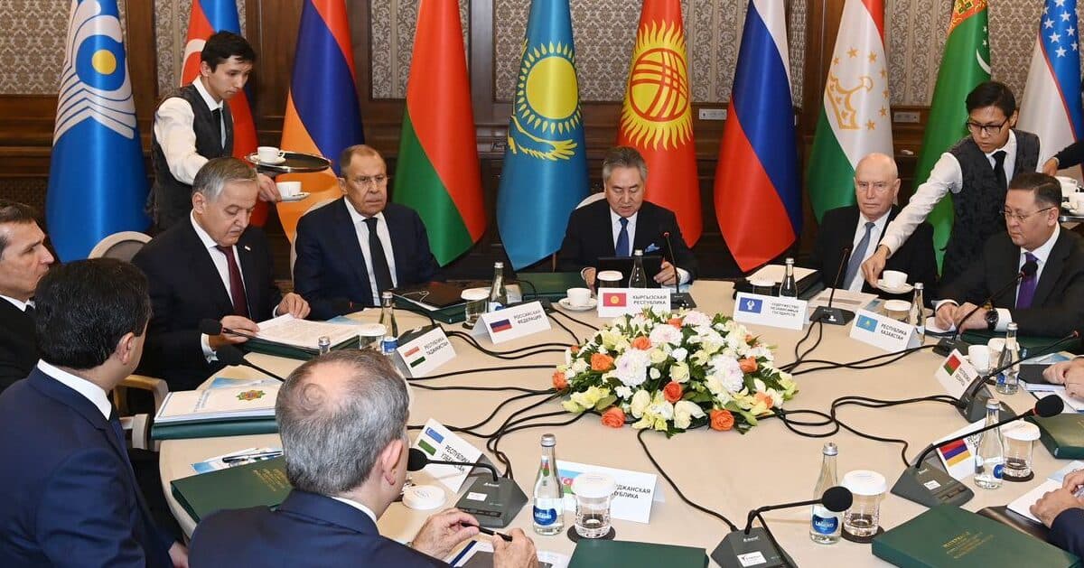 Bişkekdə MDB ölkələri Xarici İşlər Nazirləri Şurası öz işinə başladı – FOTOLAR Bişkekdə MDB ölkələri Xarici İşlər Nazirləri Şurası öz işinə başladı – FOTOLAR