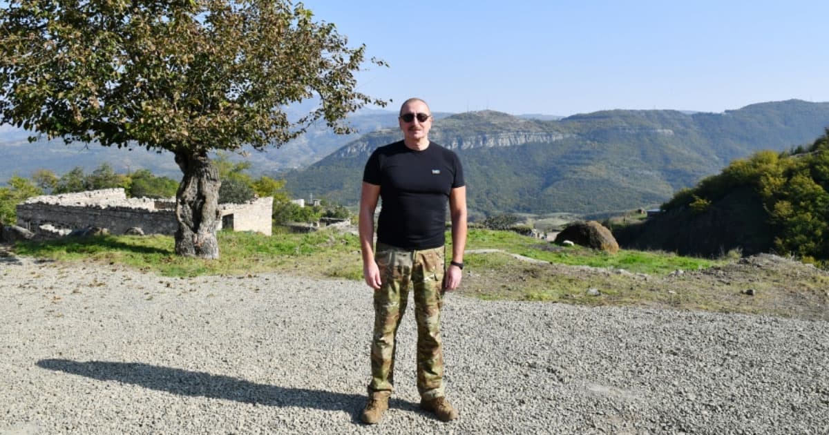 Prezident İlham Əliyev Xankəndi şəhərinin Kərkicahan qəsəbəsində olub – FOTO Prezident İlham Əliyev Xankəndi şəhərinin Kərkicahan qəsəbəsində olub – FOTO