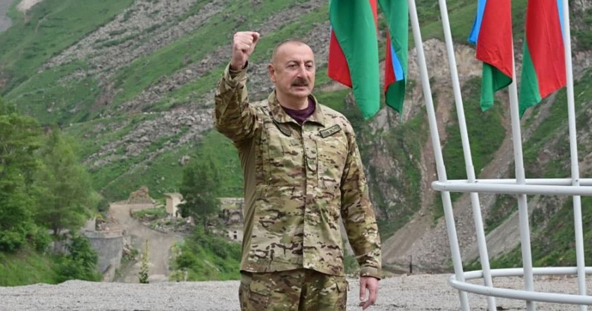 Prezident Füzulidə bu kəndin təməlini qoydu Prezident Füzulidə bu kəndin təməlini qoydu